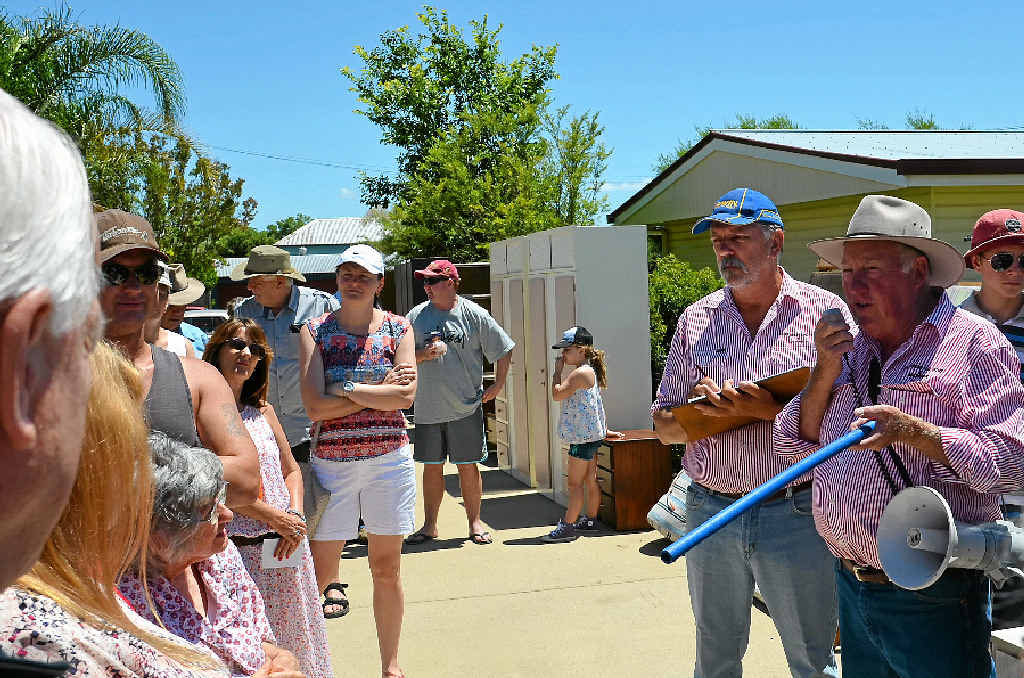 WELL ATTENDED: Auctioneer Stuart Bond takes bids on the estate of the late Bridgette Murphy at the weekend. WELL ATTENDED: Auctioneer Stuart Bond takes bids on the estate of the late Bridgette Murphy at the weekend.